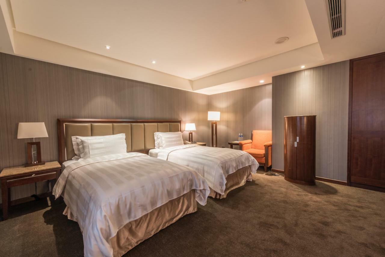 Royal Biz Taipei Hotel Екстер'єр фото