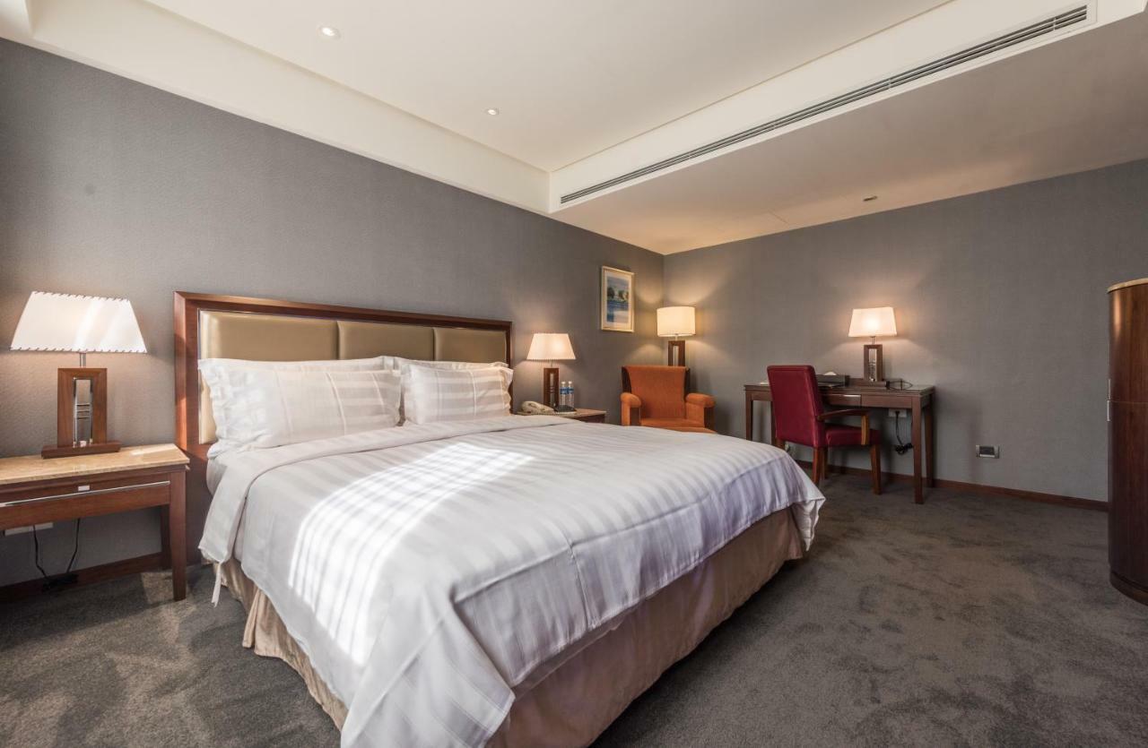 Royal Biz Taipei Hotel Екстер'єр фото